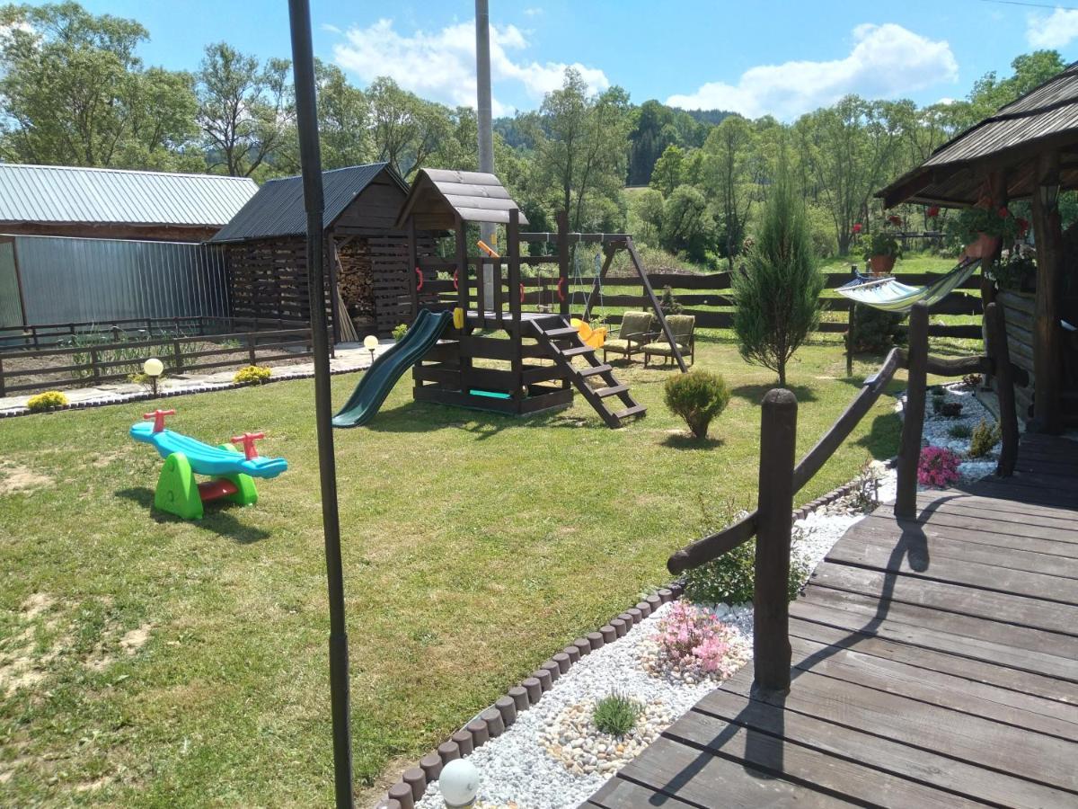 Villa Domek Na Prerii Ustrzyki Dolne Exterior foto